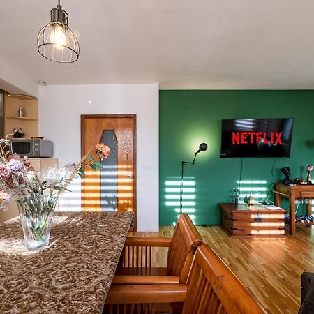 Roman Thermae 2Bdrm Sunny Apartment Varna Dış mekan fotoğraf