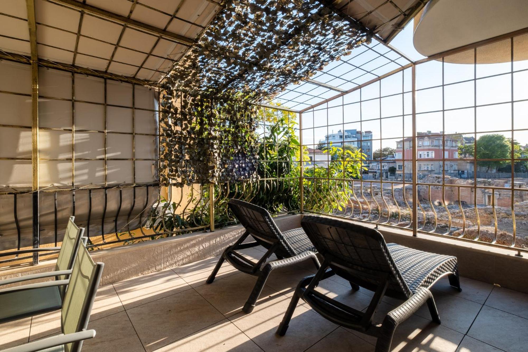 Roman Thermae 2Bdrm Sunny Apartment Varna Dış mekan fotoğraf